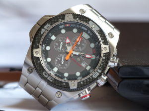 Relógios sempre marcam 10:10 - Relógio de Mergulho Citizen Carbon Eco-Drive